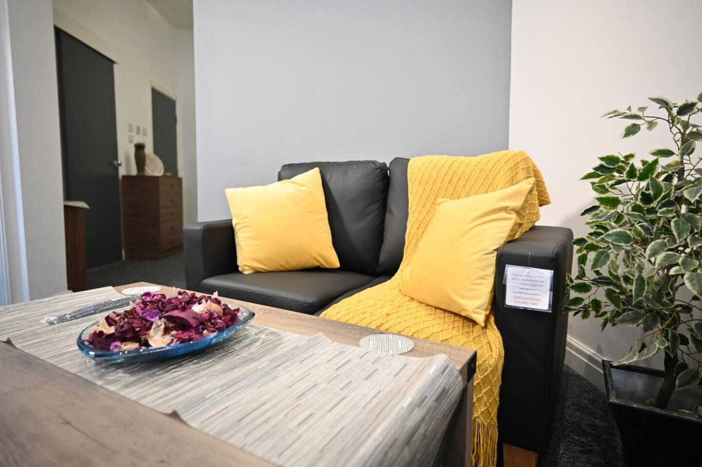 Apartamento Spacious Studio Near Christie Hospital *